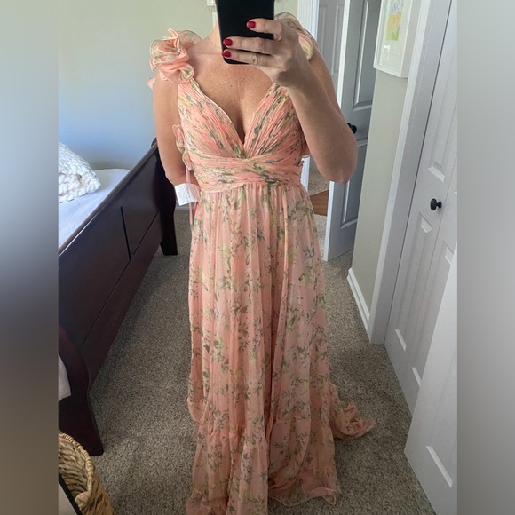 Mac Duggal Designer Gown - Picture 8 of 8